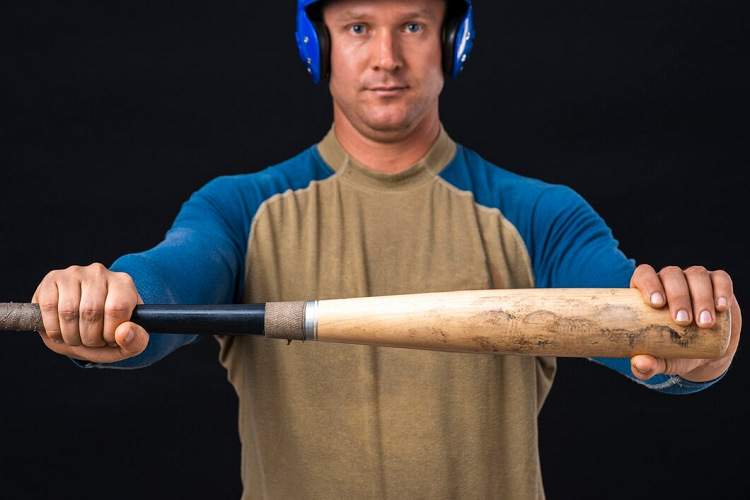 How to Choose a Baseball Bat