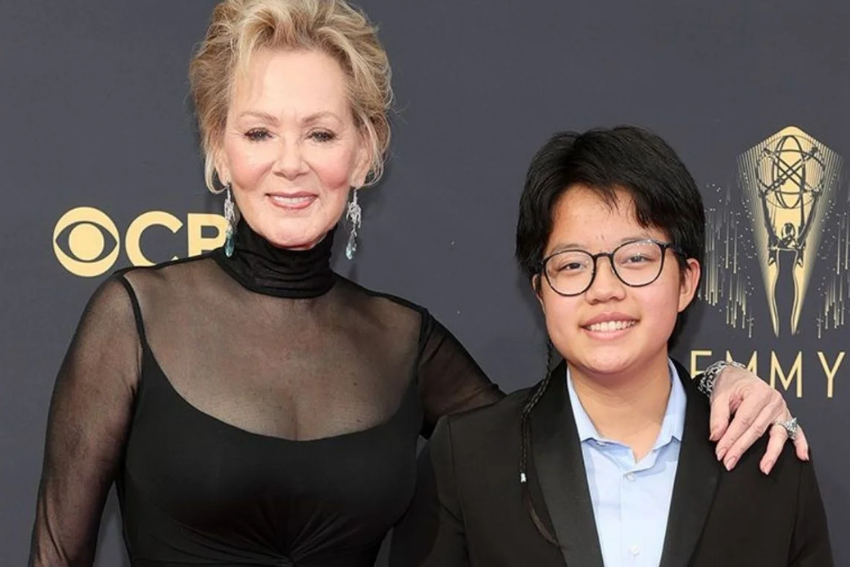 Connor Douglas Gilliland: Son of Jean Smart
